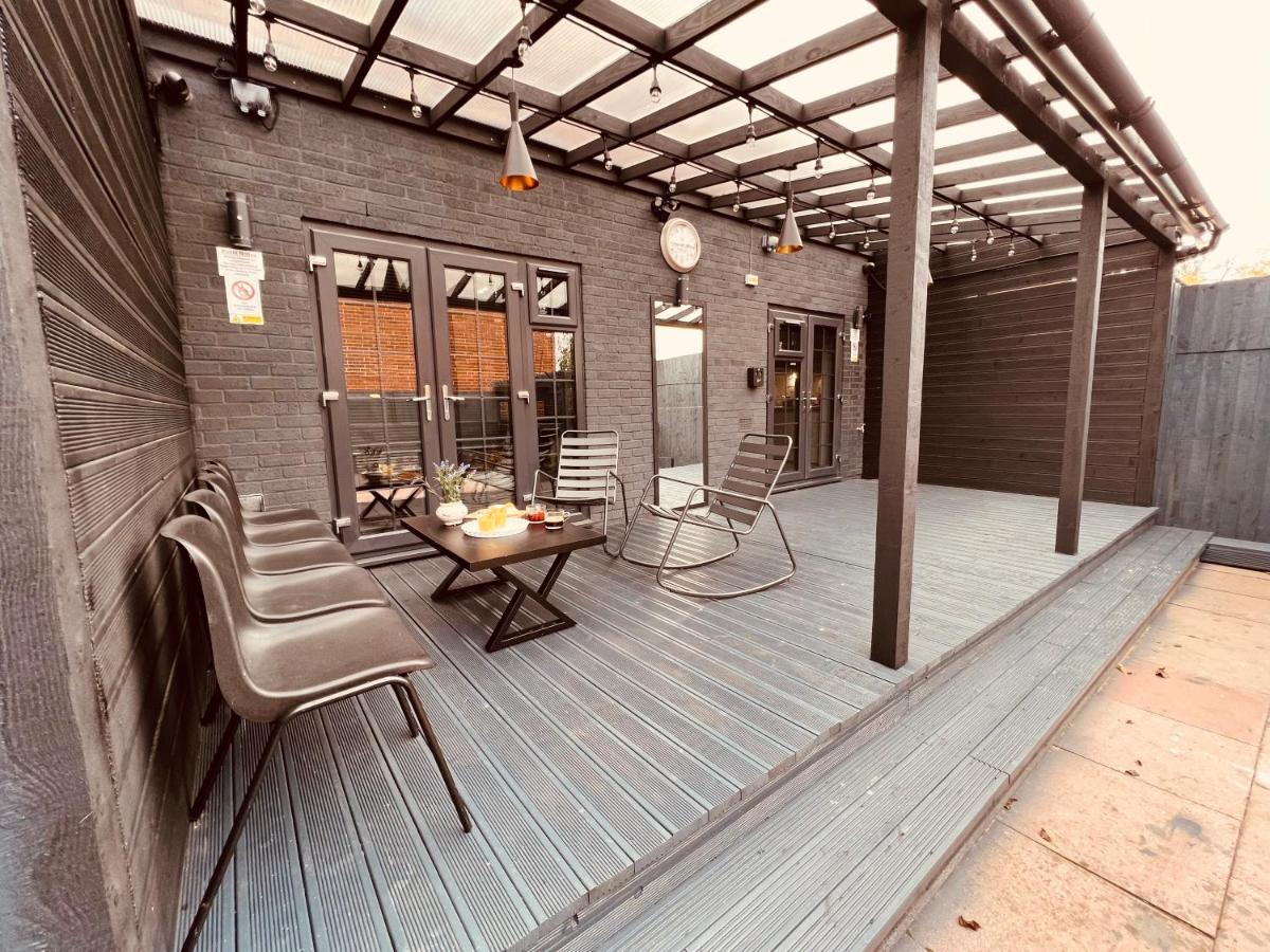 Urban Escape *4 Bedroom House* With Free Parking Birmingham Kültér fotó