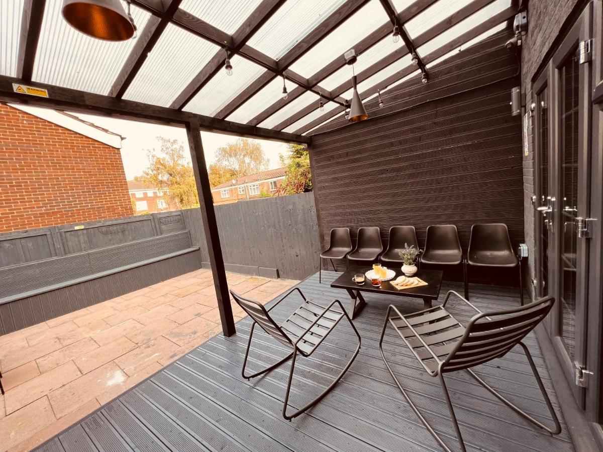 Urban Escape *4 Bedroom House* With Free Parking Birmingham Kültér fotó