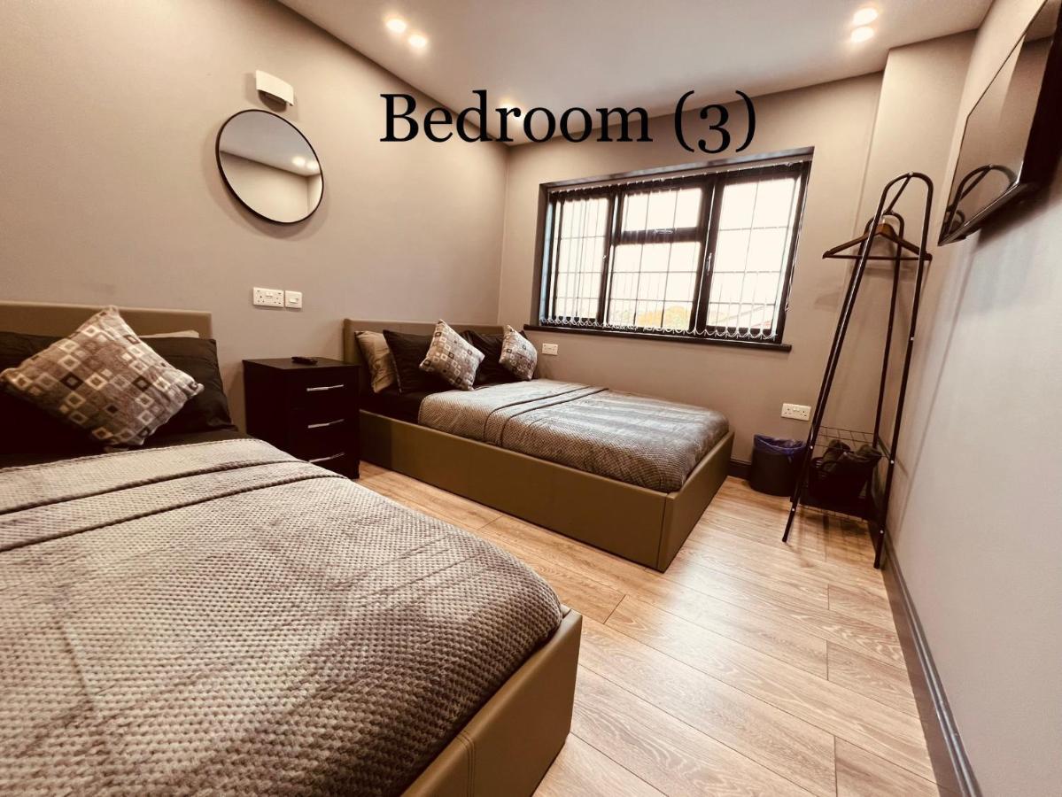 Urban Escape *4 Bedroom House* With Free Parking Birmingham Kültér fotó