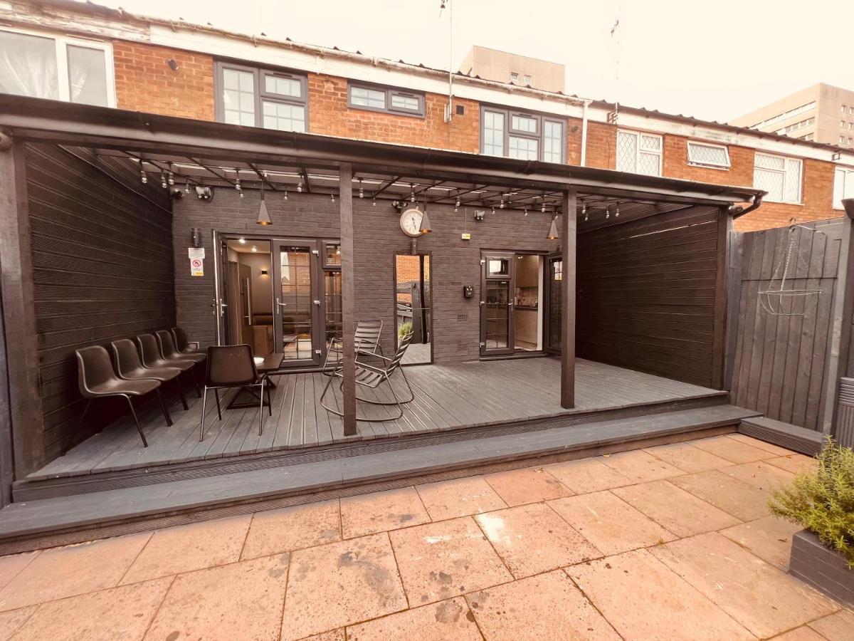 Urban Escape *4 Bedroom House* With Free Parking Birmingham Kültér fotó