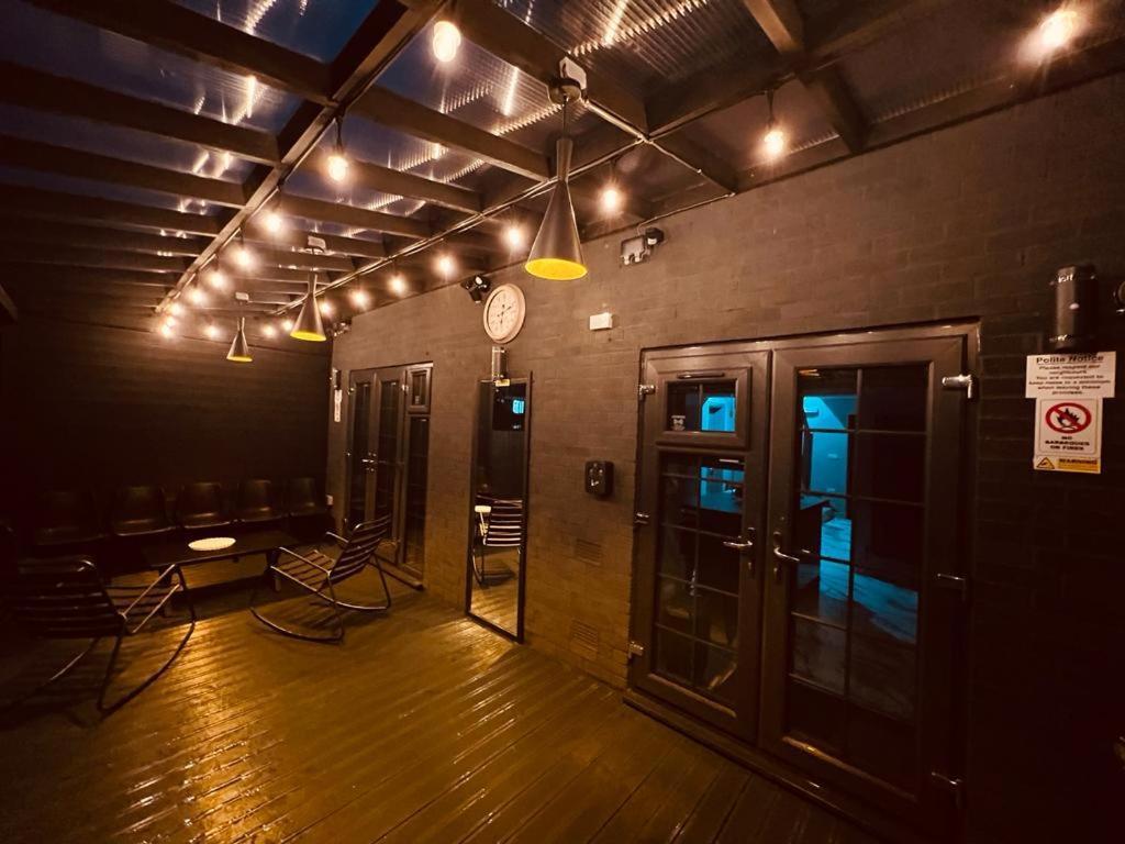 Urban Escape *4 Bedroom House* With Free Parking Birmingham Kültér fotó